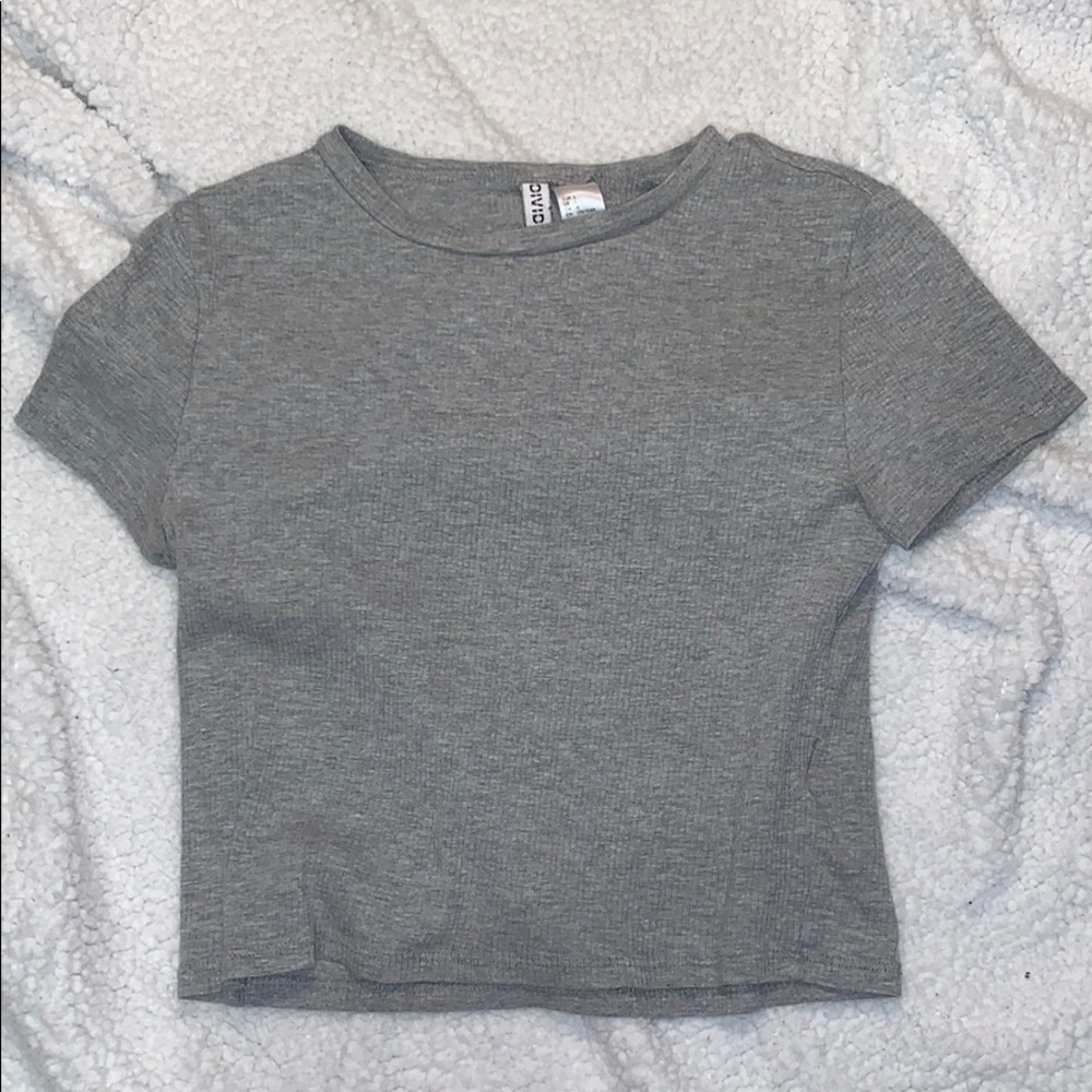 T- shirt